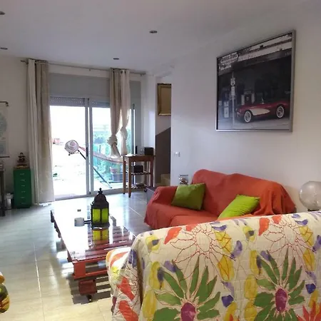Amplio Espacio Privado Con Patio 招待所 拉加里加