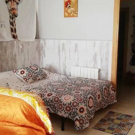 Amplio Espacio Privado Con Patio *